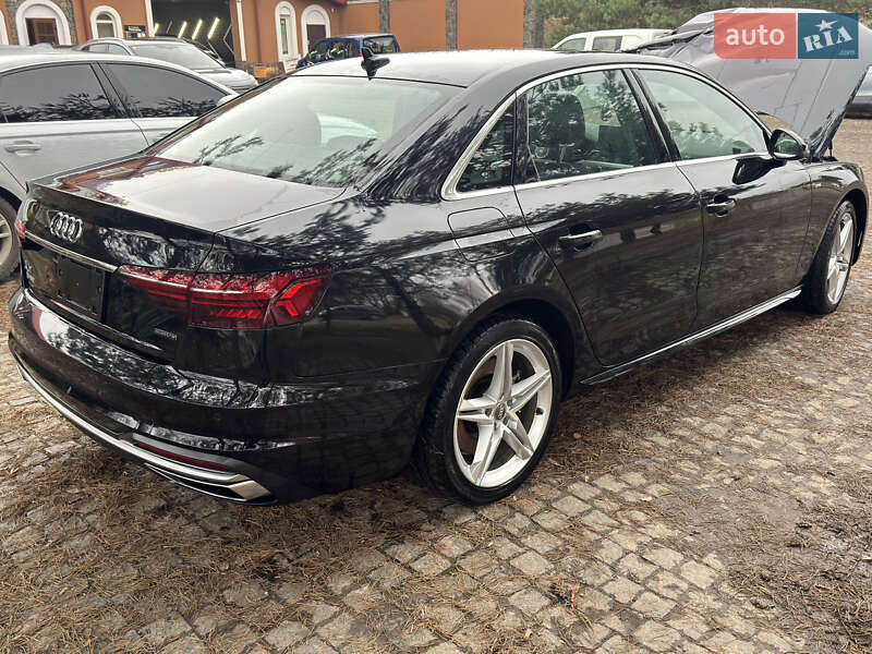 Седан Audi A4 2020 в Львове