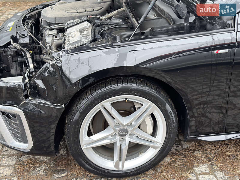 Седан Audi A4 2020 в Львове