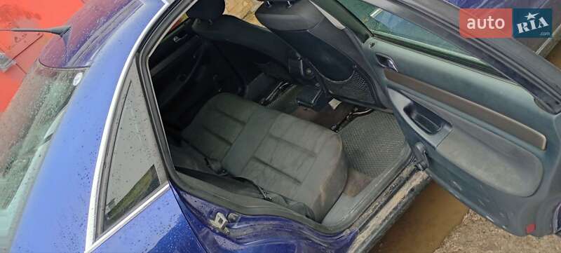 Седан Audi A4 1998 в Сумах
