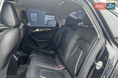 Седан Audi A4 2011 в Львове