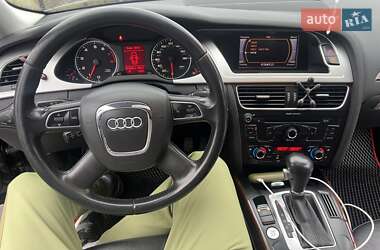 Седан Audi A4 2011 в Львове