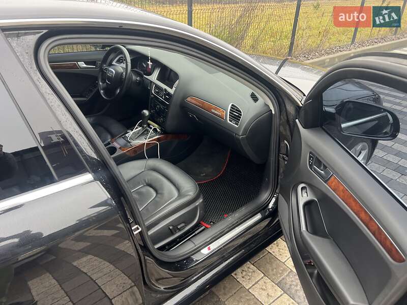 Седан Audi A4 2011 в Львове