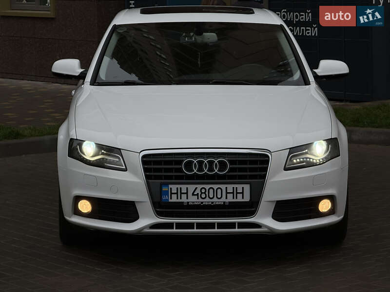 Седан Audi A4 2011 в Одесі
