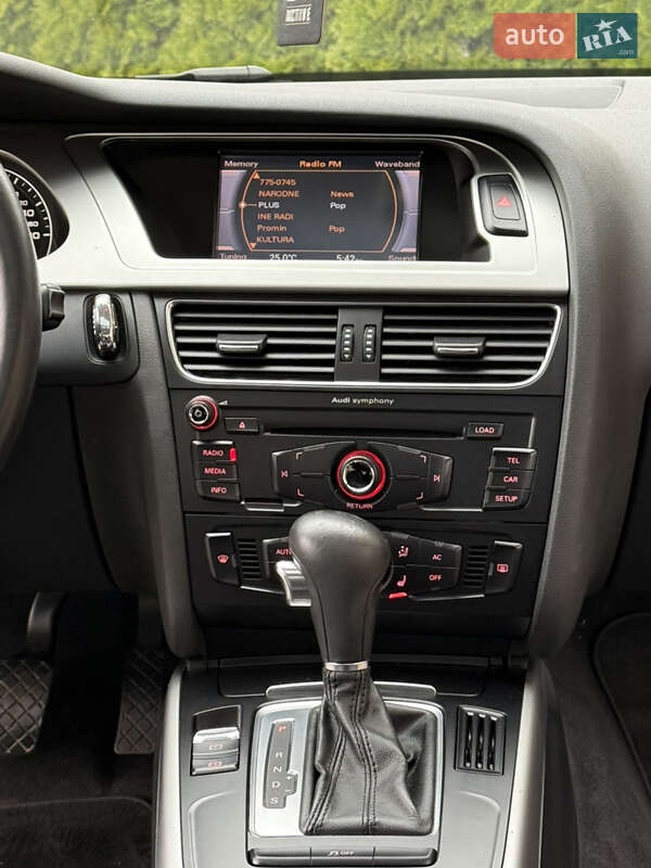 Седан Audi A4 2011 в Одесі