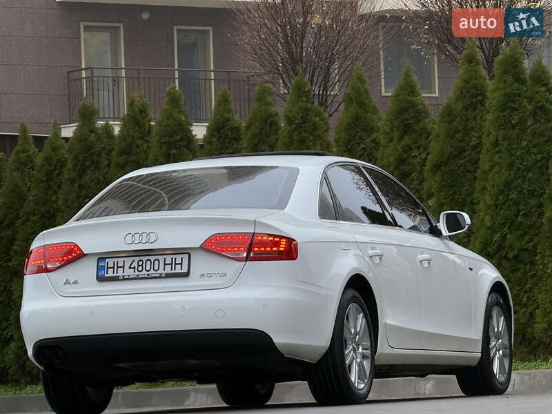 Седан Audi A4 2011 в Одесі