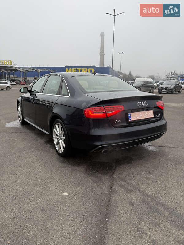 Седан Audi A4 2014 в Гайсине