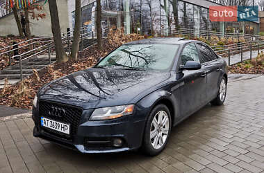 Седан Audi A4 2011 в Львове