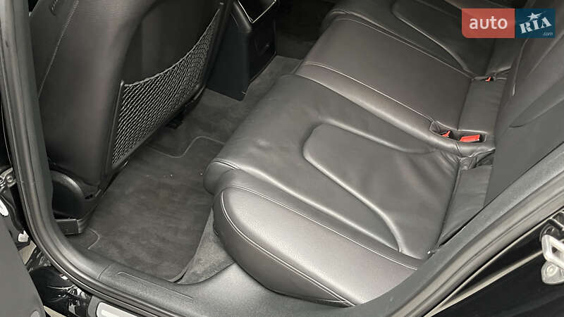 Седан Audi A4 2013 в Хмельницком