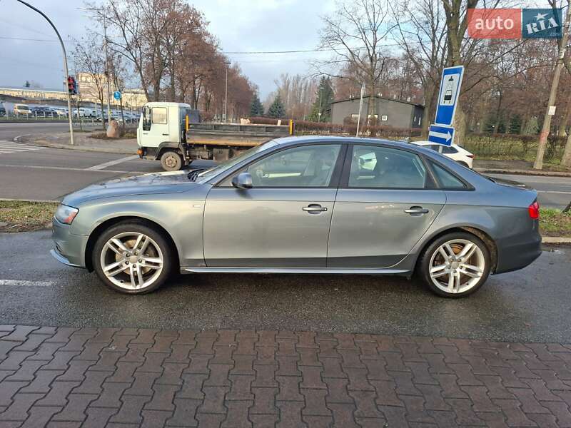 Седан Audi A4 2015 в Киеве