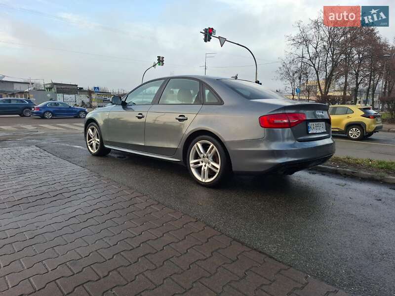 Седан Audi A4 2015 в Киеве