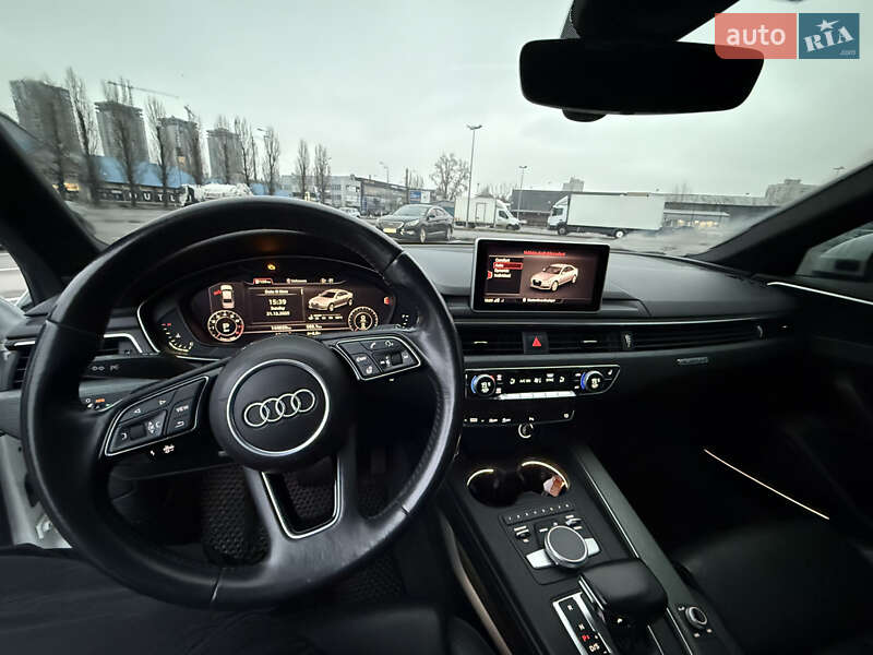 Седан Audi A4 2017 в Киеве
