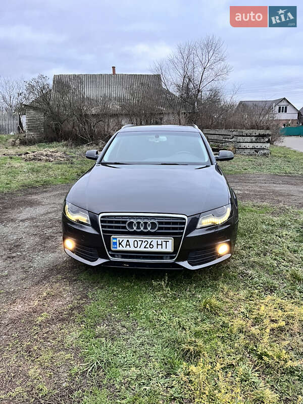 Седан Audi A4 2011 в Білій Церкві