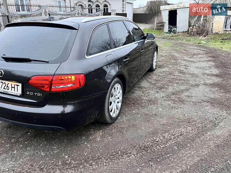 Седан Audi A4 2011 в Білій Церкві