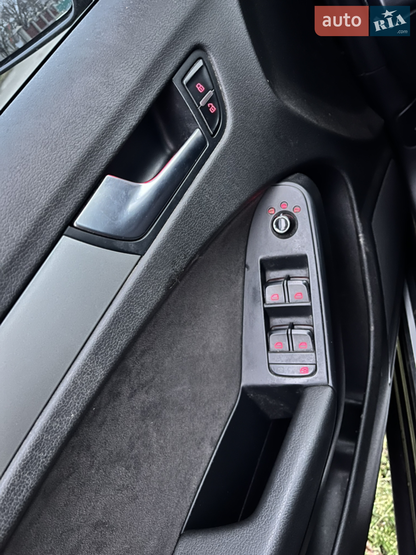 2011 Audi A4 - мініатюра 32