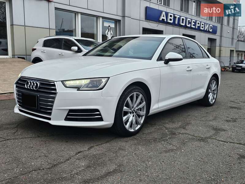 Седан Audi A4 2016 в Одессе