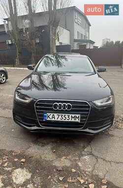 Седан Audi A4 2015 в Киеве
