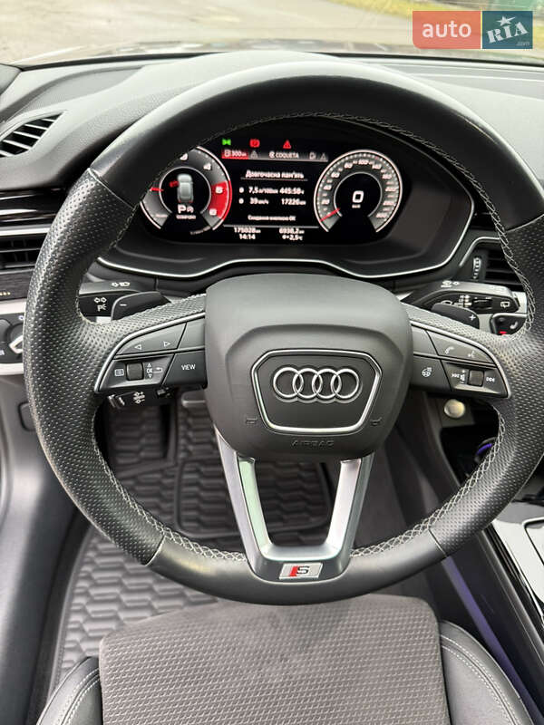 Универсал Audi A4 2021 в Киеве