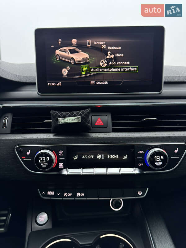 Седан Audi A4 2016 в Львові