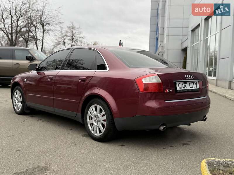 Седан Audi A4 2001 в Киеве