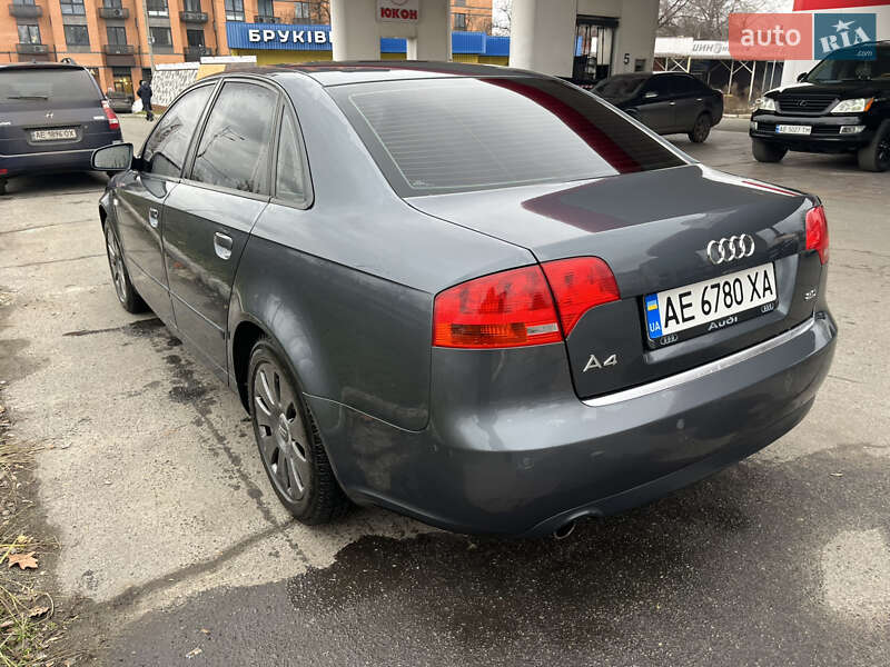 Седан Audi A4 2004 в Днепре