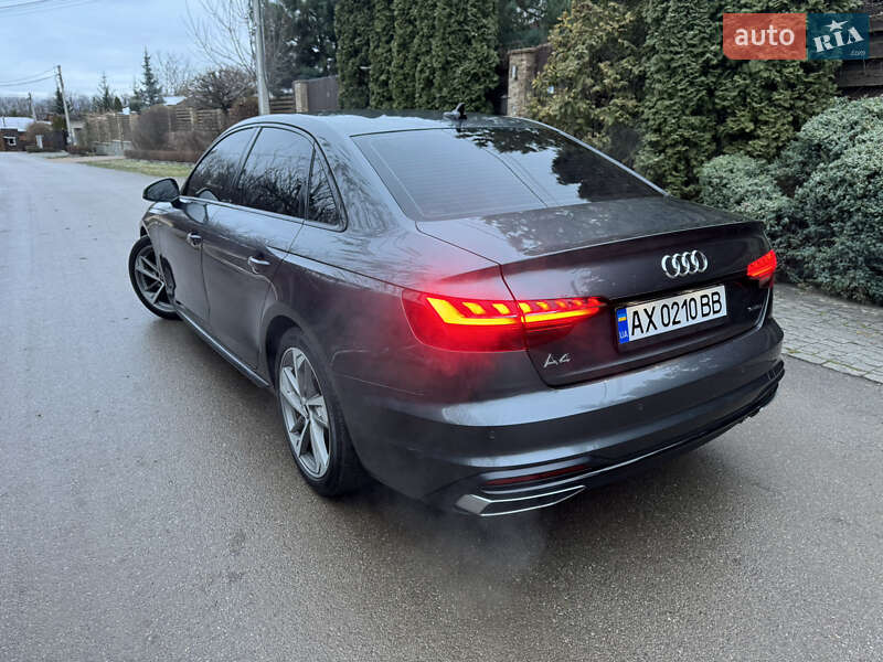 Седан Audi A4 2020 в Києві