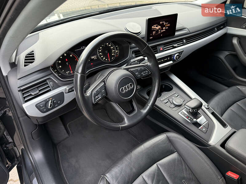 Седан Audi A4 2016 в Надвірній