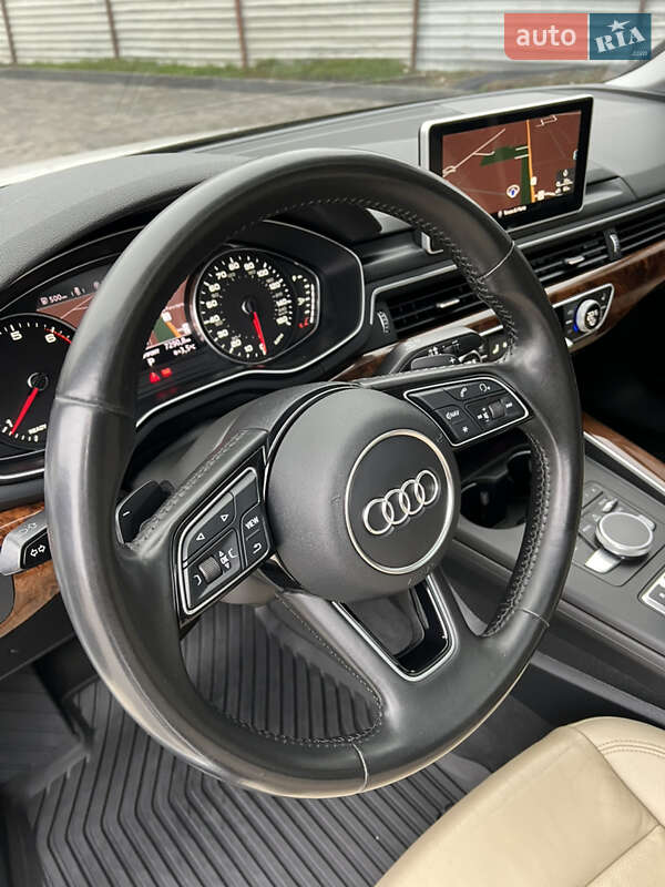 Седан Audi A4 2016 в Днепре