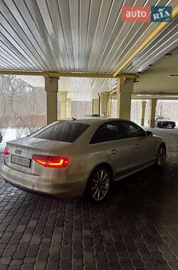 Седан Audi A4 2013 в Харкові
