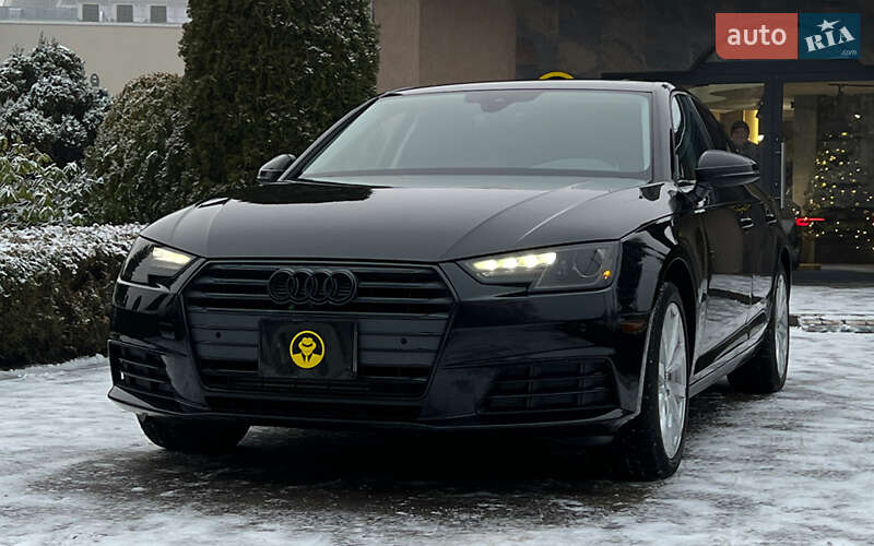 Седан Audi A4 2015 в Львове