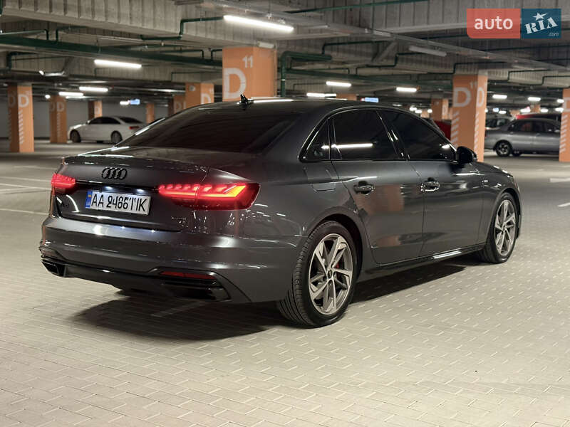 Седан Audi A4 2021 в Киеве