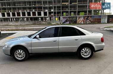Седан Audi A4 2000 в Києві
