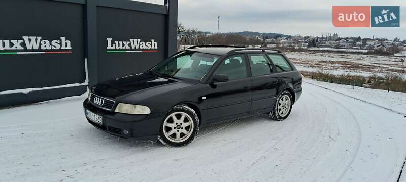 Универсал Audi A4 2001 в Шумске