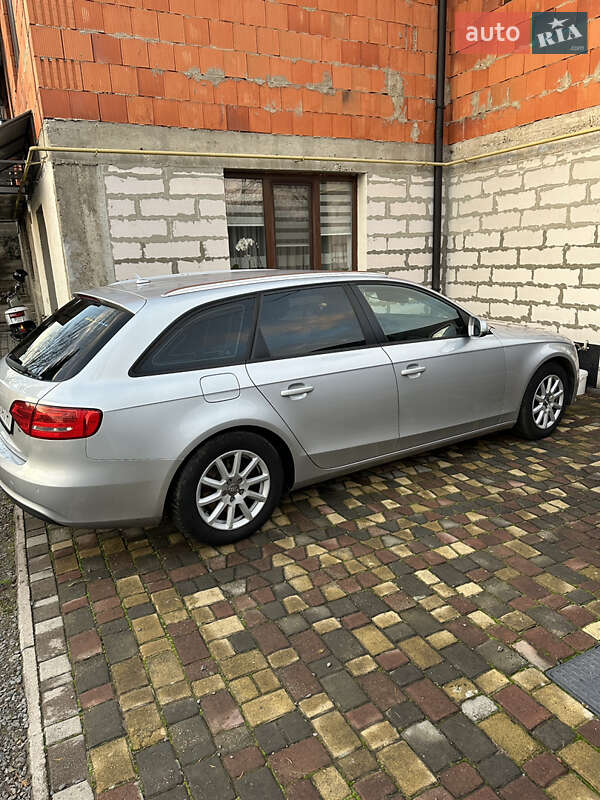 Универсал Audi A4 2012 в Хусте
