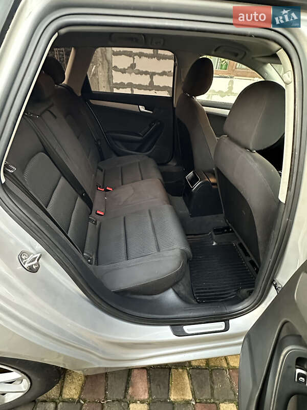 Универсал Audi A4 2012 в Хусте