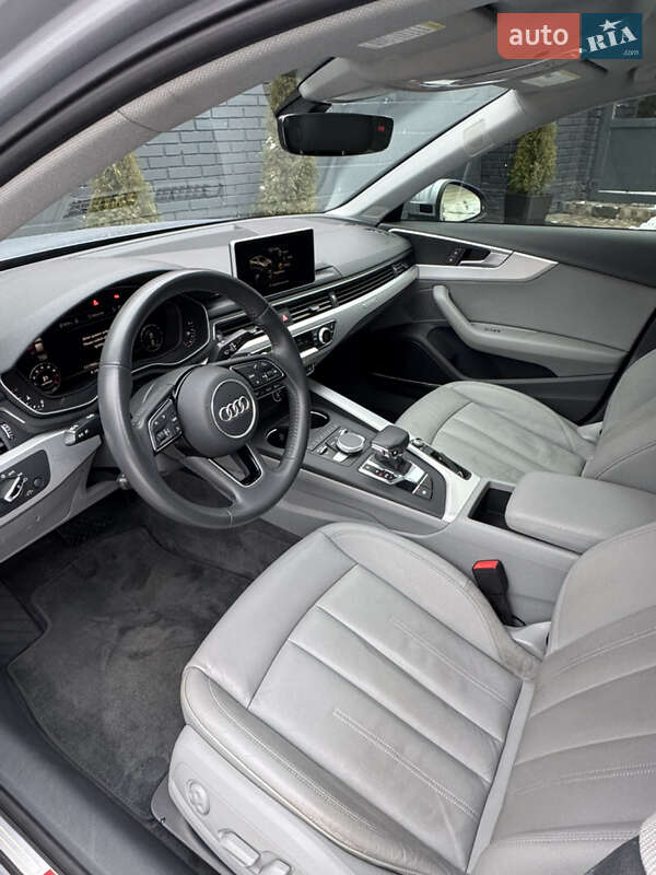 Седан Audi A4 2017 в Киеве
