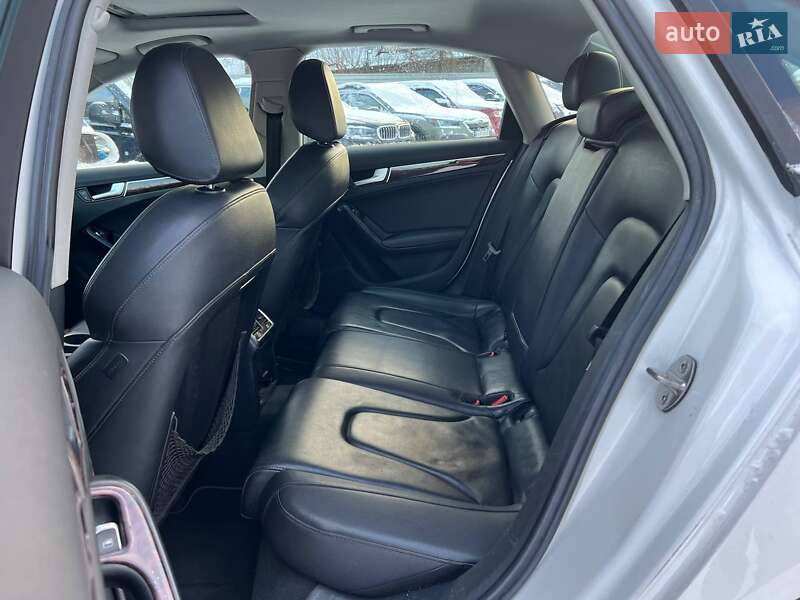 Седан Audi A4 2014 в Киеве