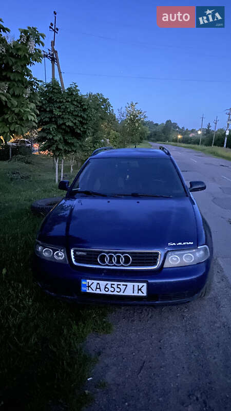 Универсал Audi A4 1998 в Киеве