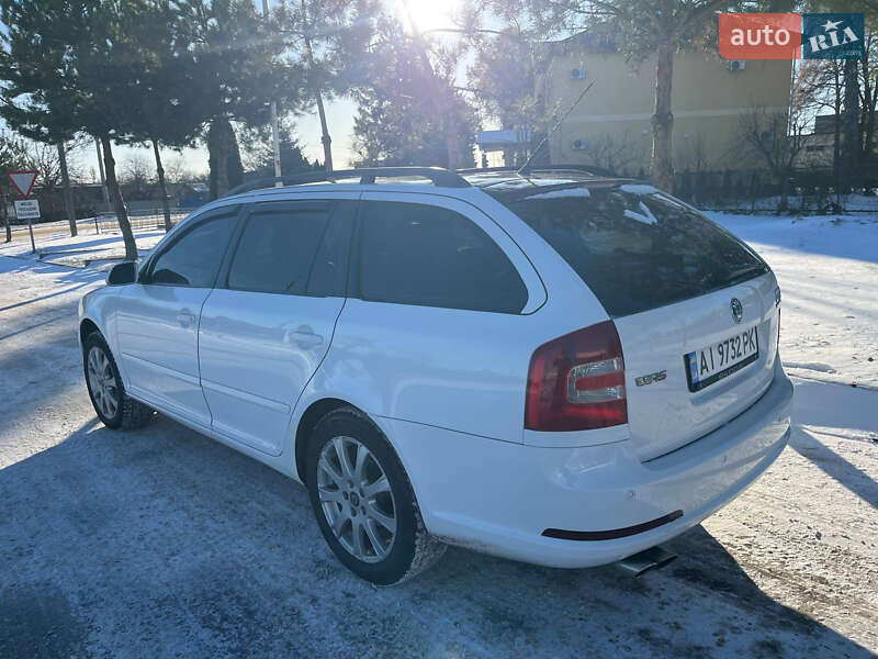 Седан Audi A4 1997 в Погребище