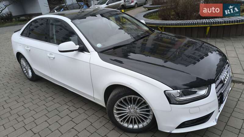 Седан Audi A4 2014 в Івано-Франківську