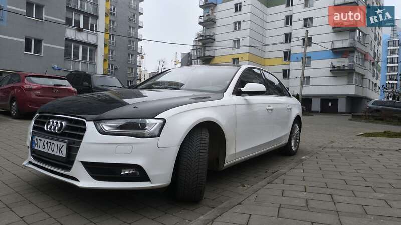 Седан Audi A4 2014 в Івано-Франківську