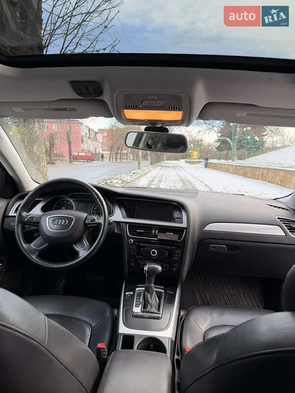 Седан Audi A4 2013 в Виннице