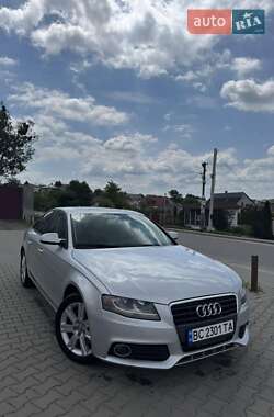 Седан Audi A4 2010 в Львові