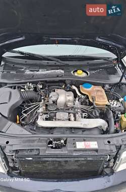 Універсал Audi A4 1999 в Вараші