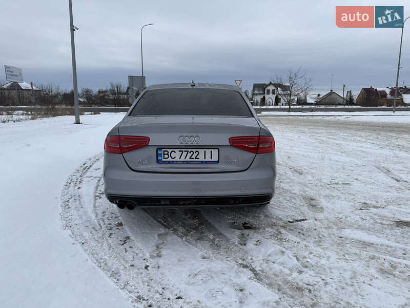 Седан Audi A4 2014 в Львове