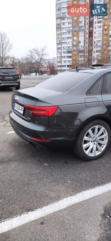 Седан Audi A4 2017 в Киеве