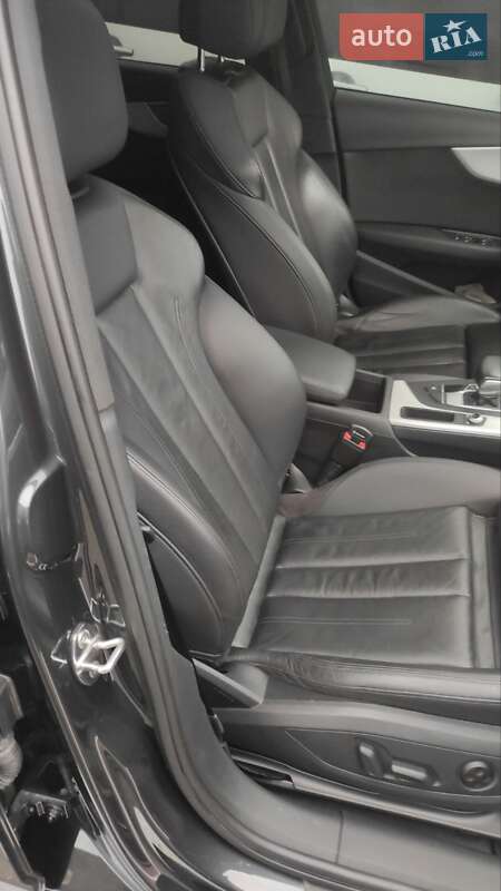 Седан Audi A4 2017 в Киеве