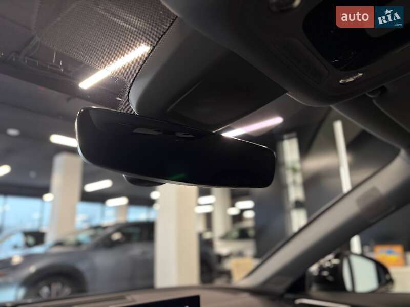 Седан Audi A4 2021 в Львове