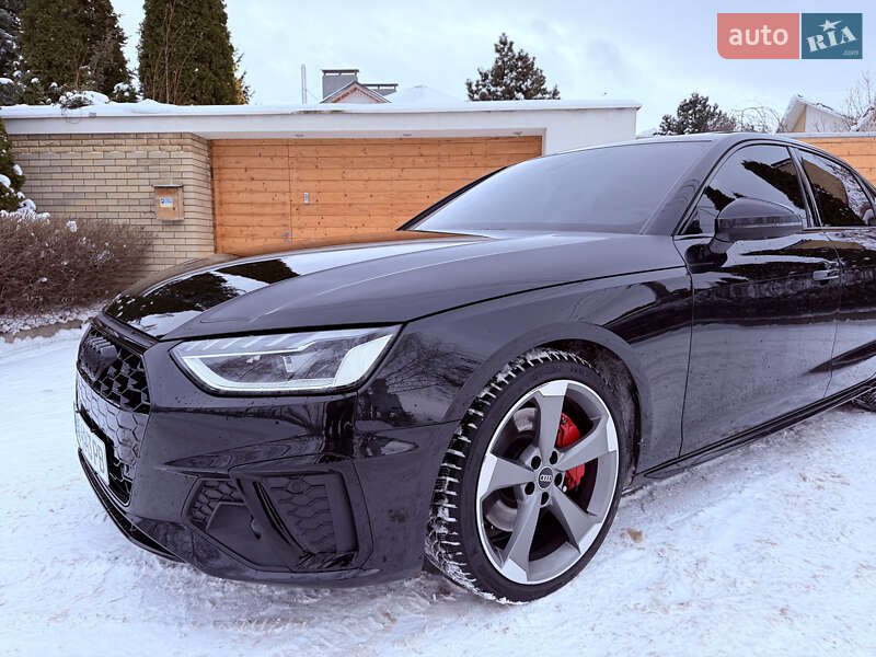 Седан Audi A4 2024 в Киеве