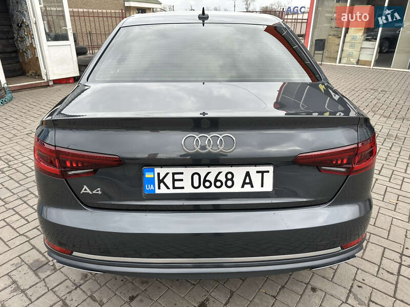 Седан Audi A4 2018 в Кривому Розі