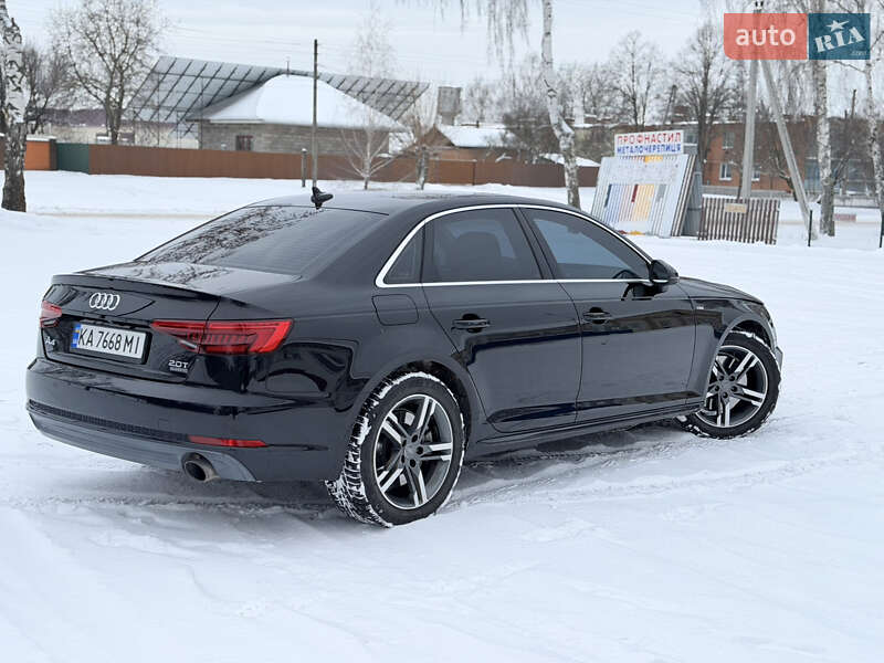 Седан Audi A4 2017 в Ромнах